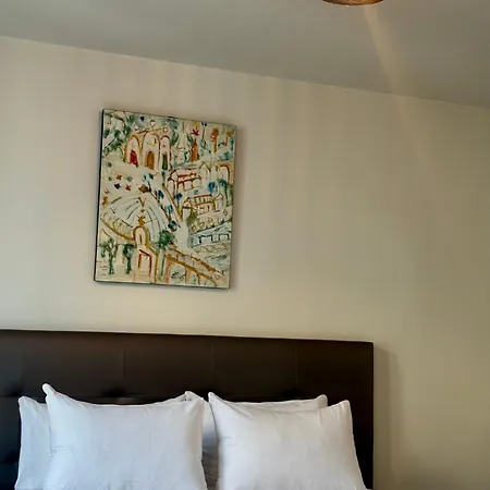 Montmartre - Nouvellement Renove Paris
