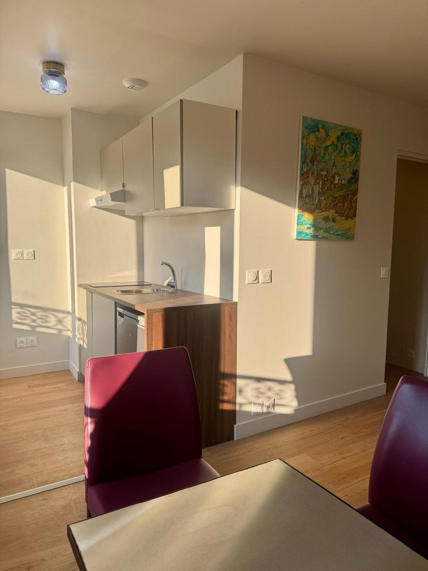 Aparthotel Montmartre - Nouvellement Renove 4*