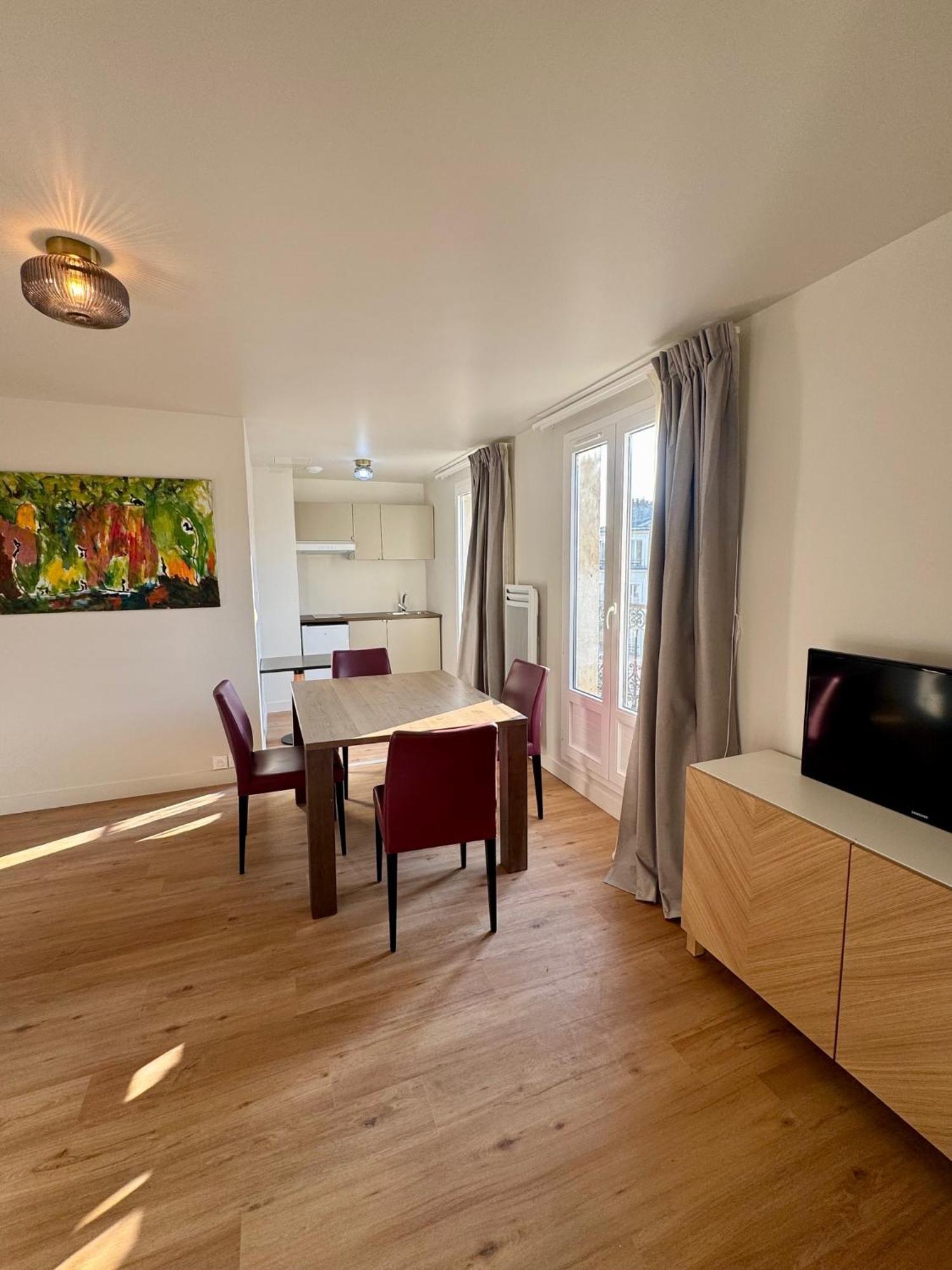 Montmartre - Nouvellement Renove Paris